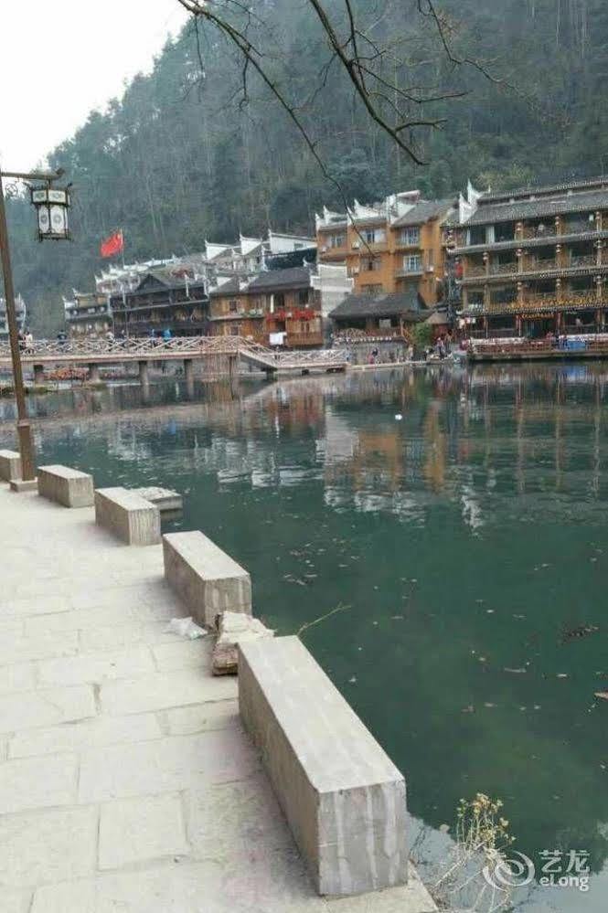 Fenghuang Waitin For You Inn Zewnętrze zdjęcie